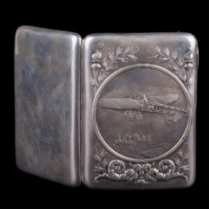 Rare Russian silver-gilt cigarette case — image 3