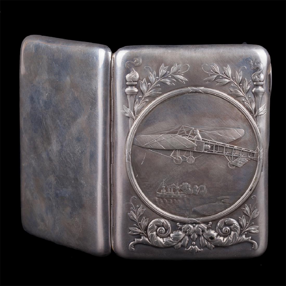 Rare Russian silver-gilt cigarette case — image 3
