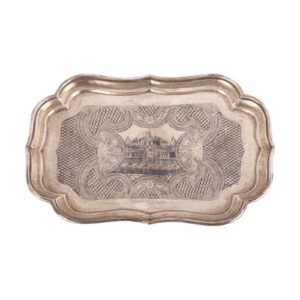 A Russian silver-gilt and niello tray — image 1