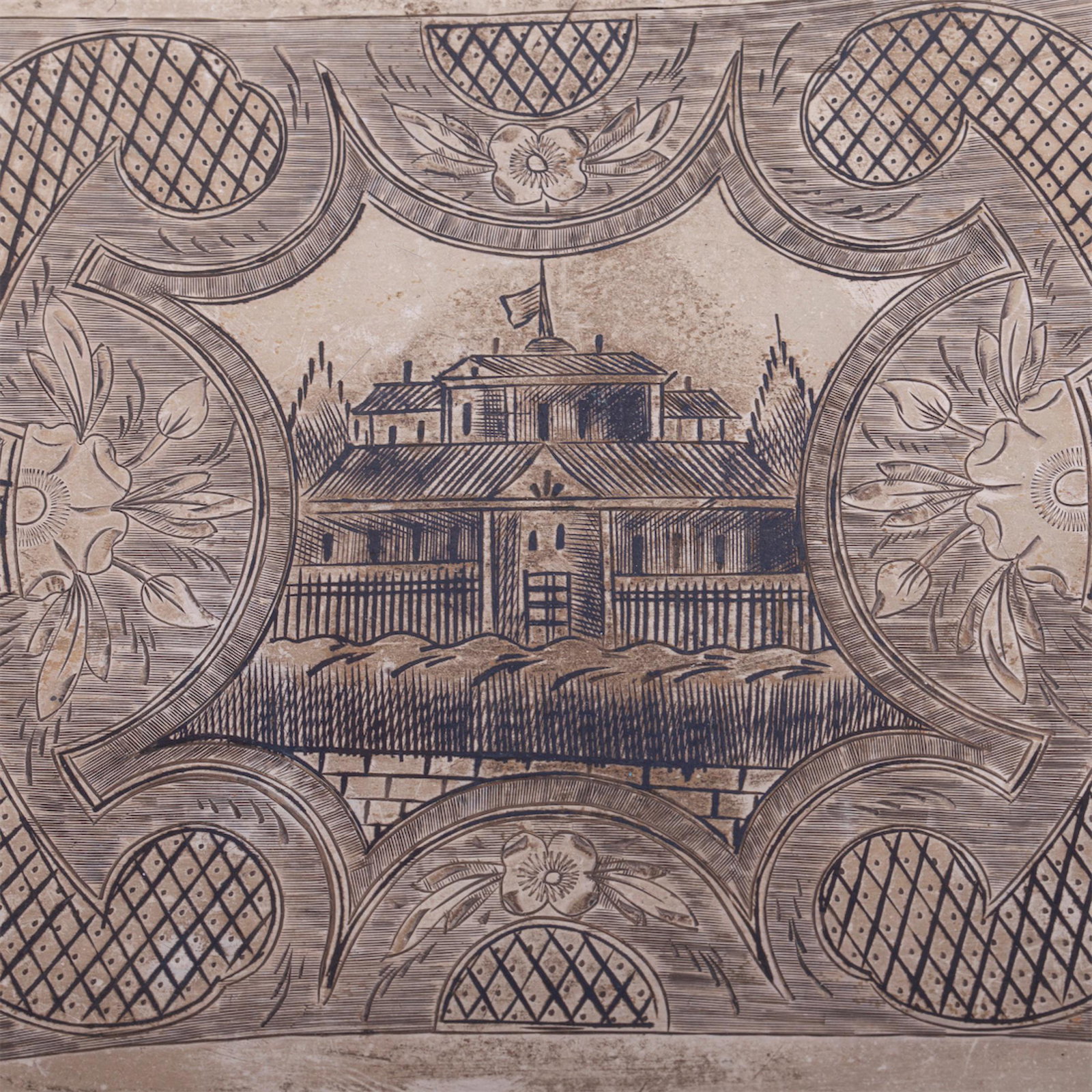 A Russian silver-gilt and niello tray — image 2