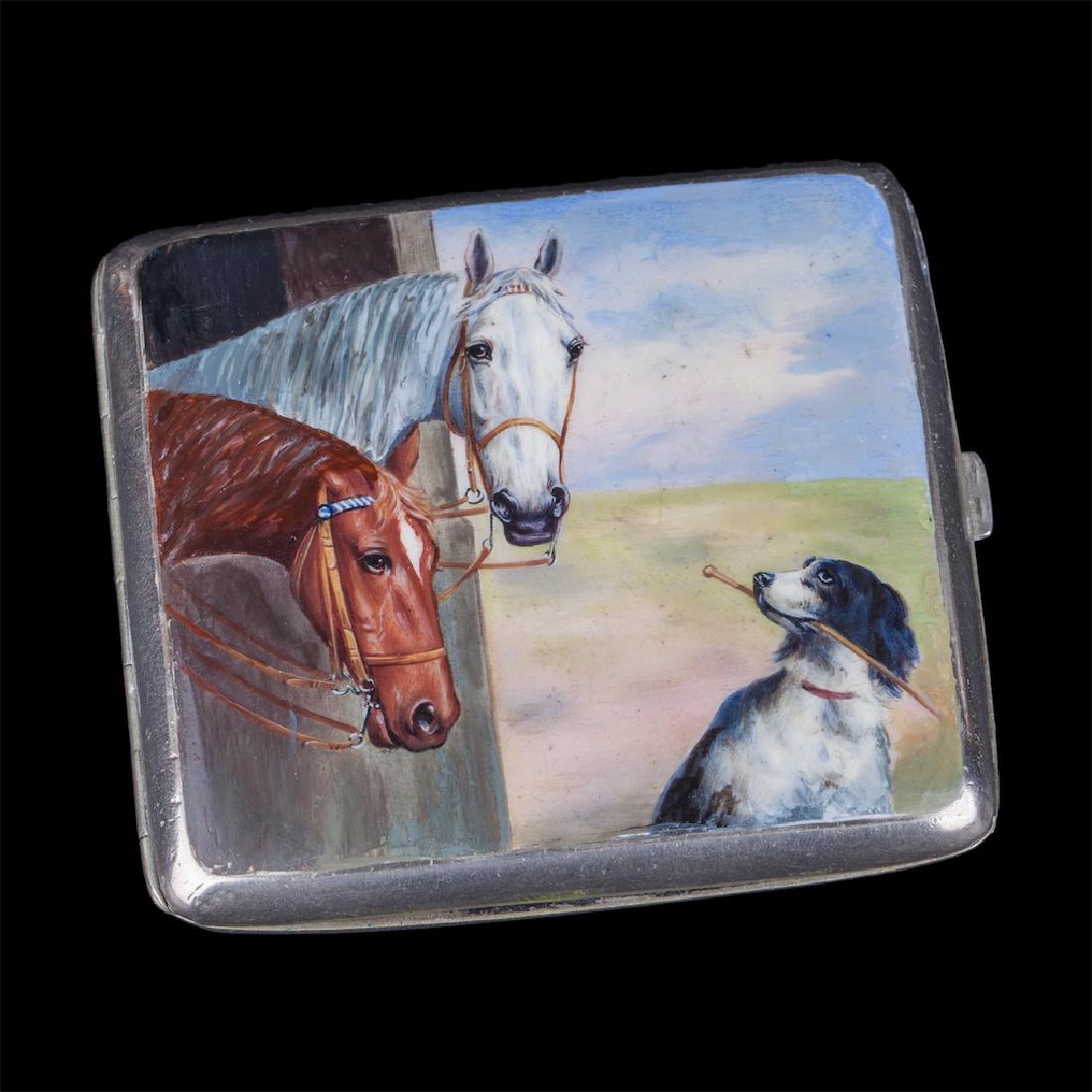 Metal cigarette case with animal — image 1