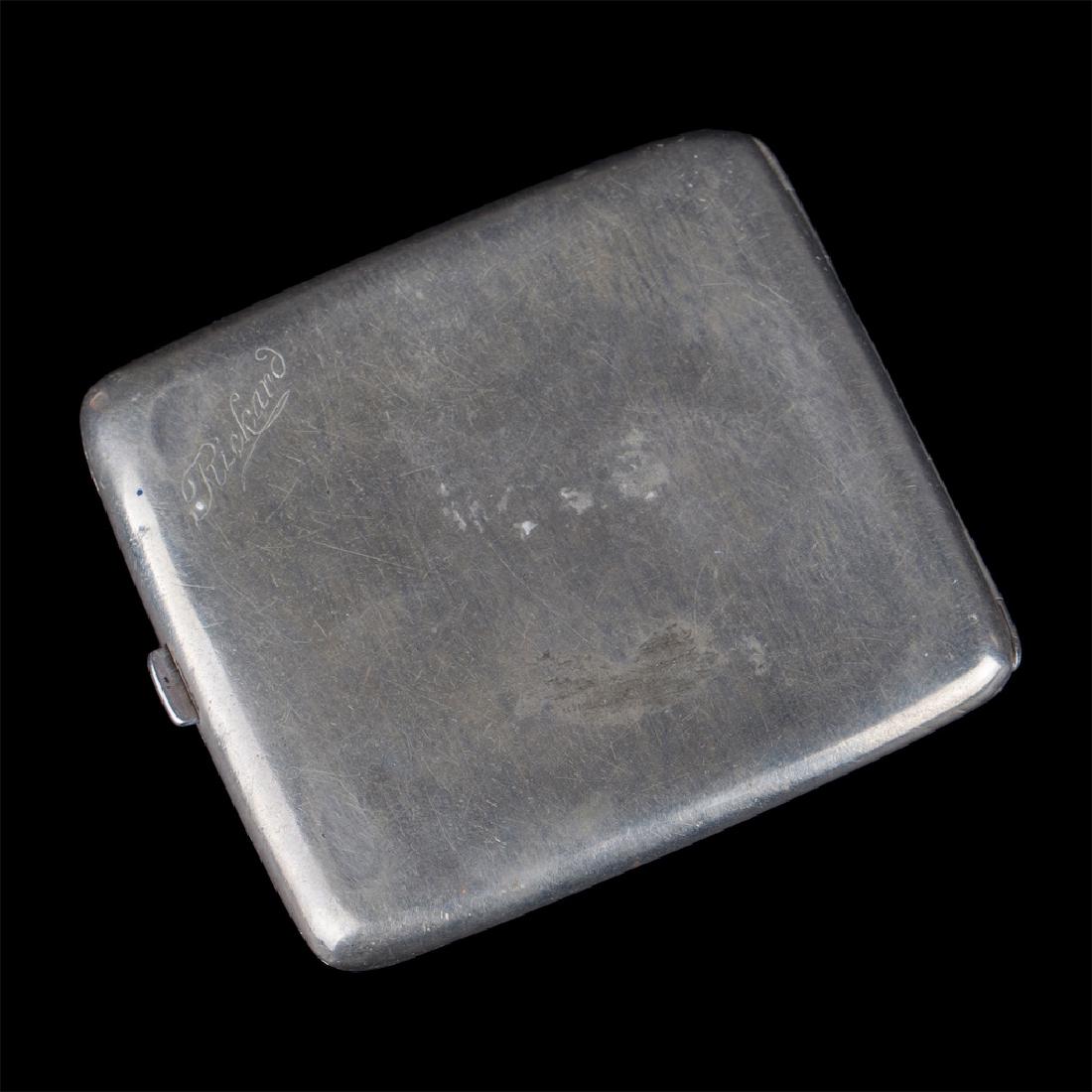 Metal cigarette case with animal — image 2