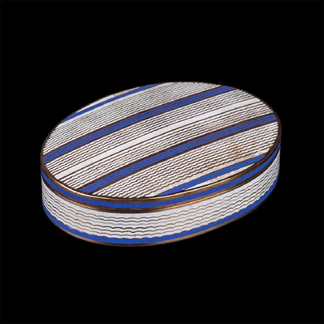 Russian gold and champleve enamel snuff box — image 2