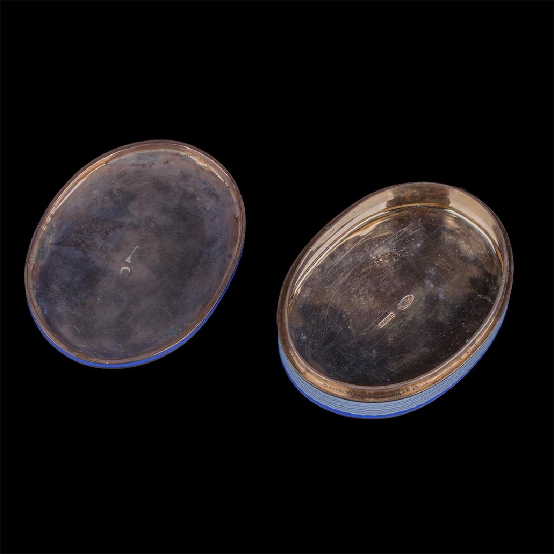 Russian gold and champleve enamel snuff box — image 3