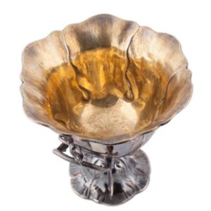 Russian silver-gilt vase with engravings — image 3