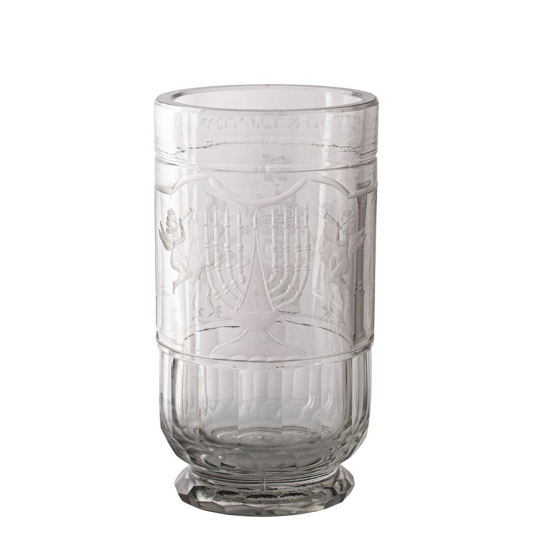 A massive shabbat wine glass beaker — image 1
