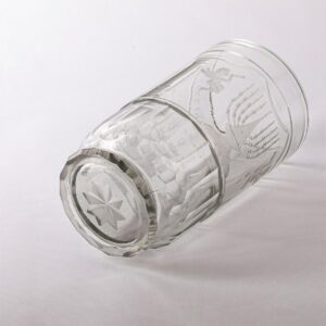 A massive shabbat wine glass beaker — image 3