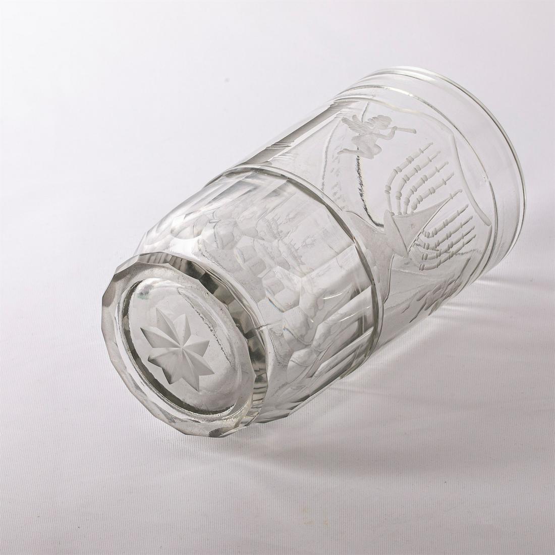 A massive shabbat wine glass beaker — image 3