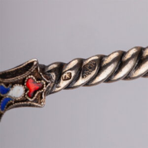 A Russian silver and enamel sugar spoon — image 5