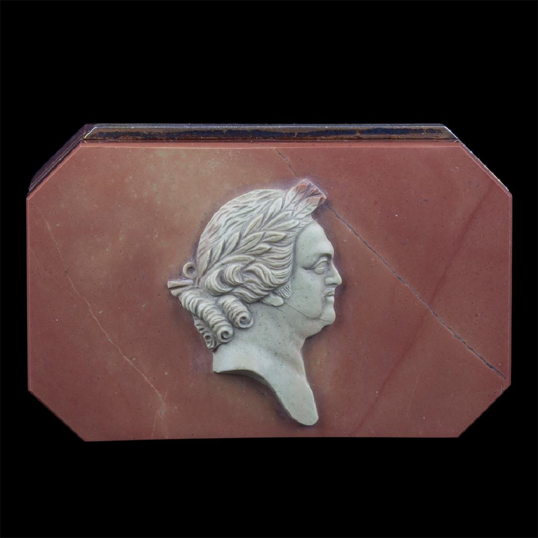 Silver-gilt, jasper casket with Peter bas-relief — image 3