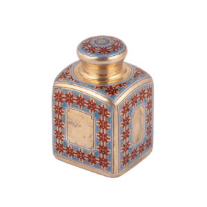 A Silver-gilt tea caddy in Russian style — image 1