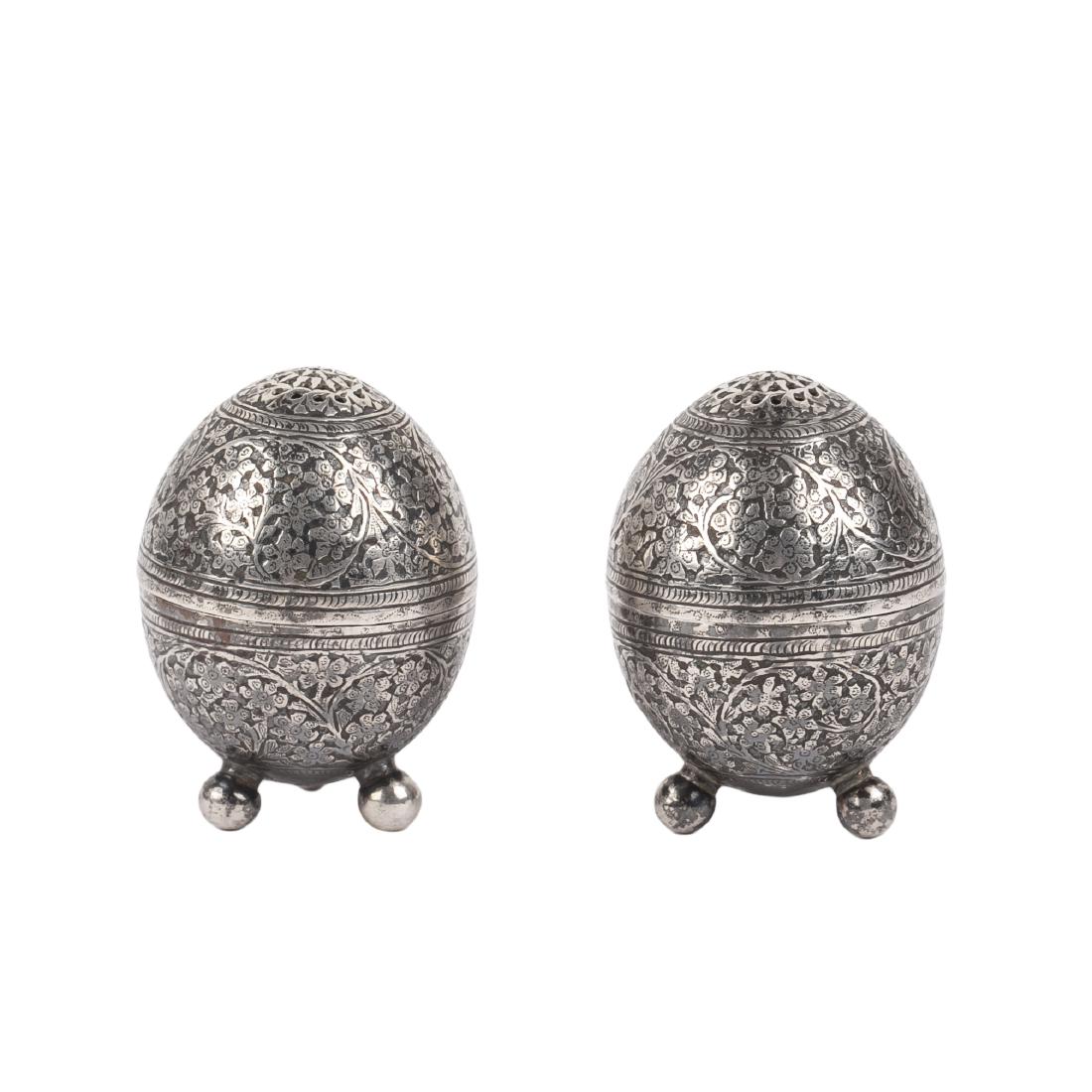 Unusual Russian salt and pepper cellars — image 1
