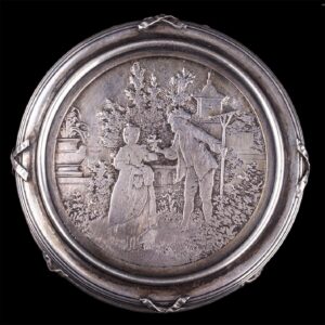Russian silver-gilt small box — image 2
