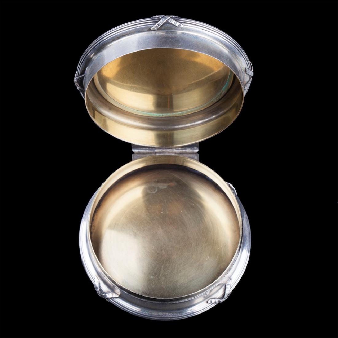 Russian silver-gilt small box — image 5