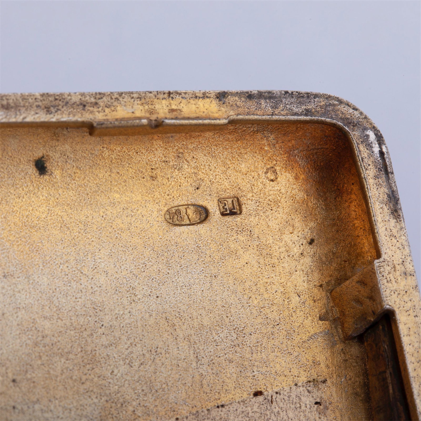 A Russian silver and engraved cigarette case — image 4