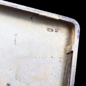 Russian cast silver-gilt cigarette case — image 4
