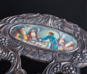 Exceptional Khlebnikov silver-gilt enamel kovsh — image 2