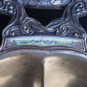Exceptional Khlebnikov silver-gilt enamel kovsh — image 3