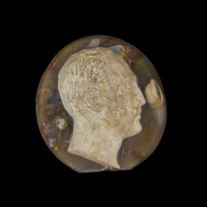 Stone carving medallion with Nikolay I — image 1