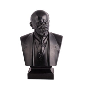 A bakelite bust of Vladimir Lenin — image 1