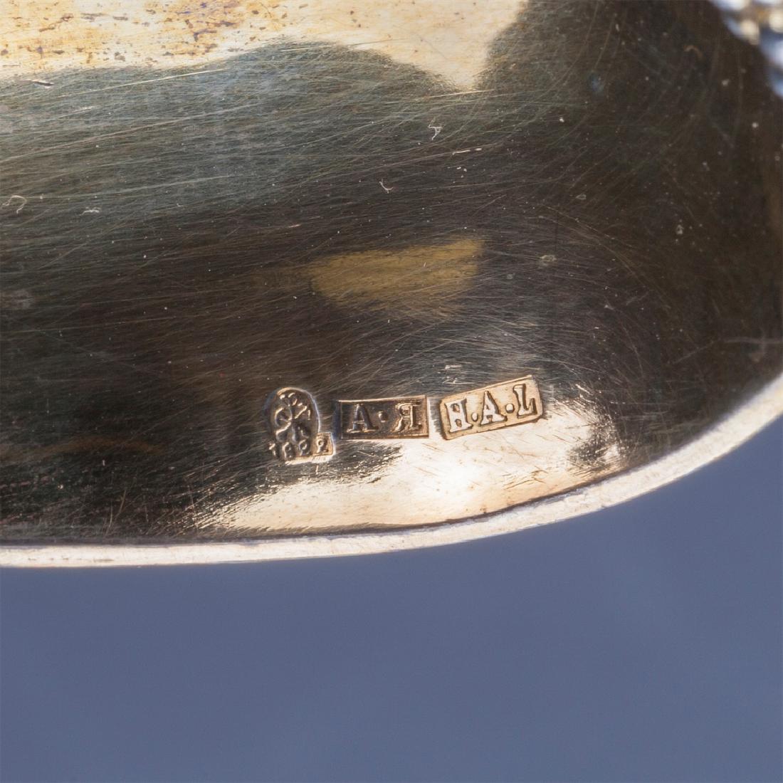 Russian cast silver-gilt spoon set of 2 pieces — image 4