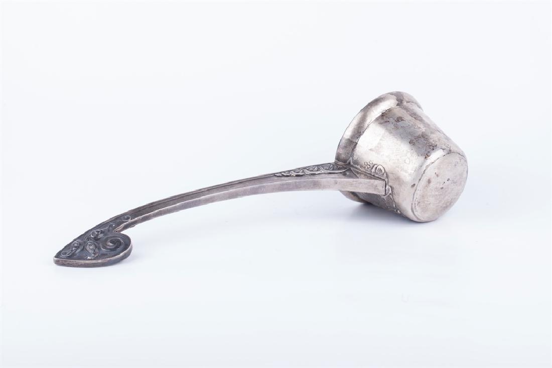 Russian cast silver-gilt kovsh-ladle — image 4