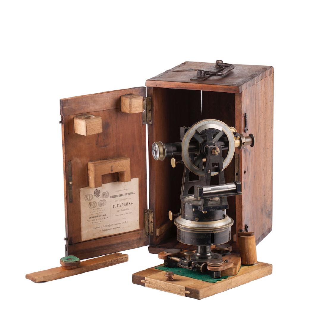 Russian theodolite by G.Gerlyah manufacture — image 1