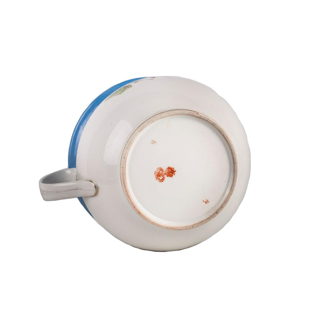Russian porcelain chamber pot — image 5