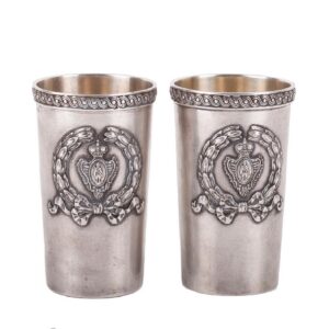 A pair of Russian silver-gilt beakers — image 1