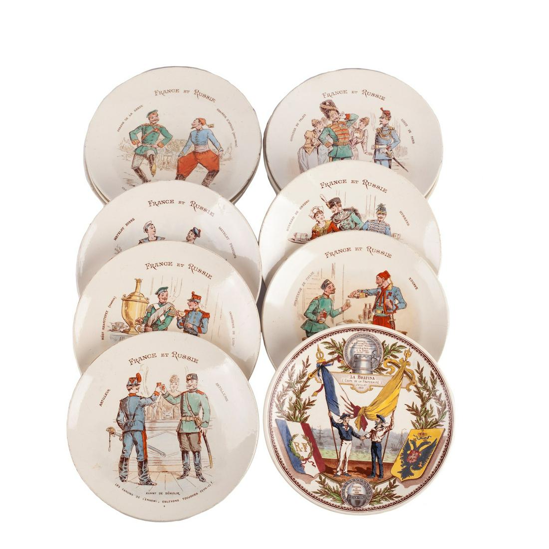 A set of 12 French faience plates — image 1