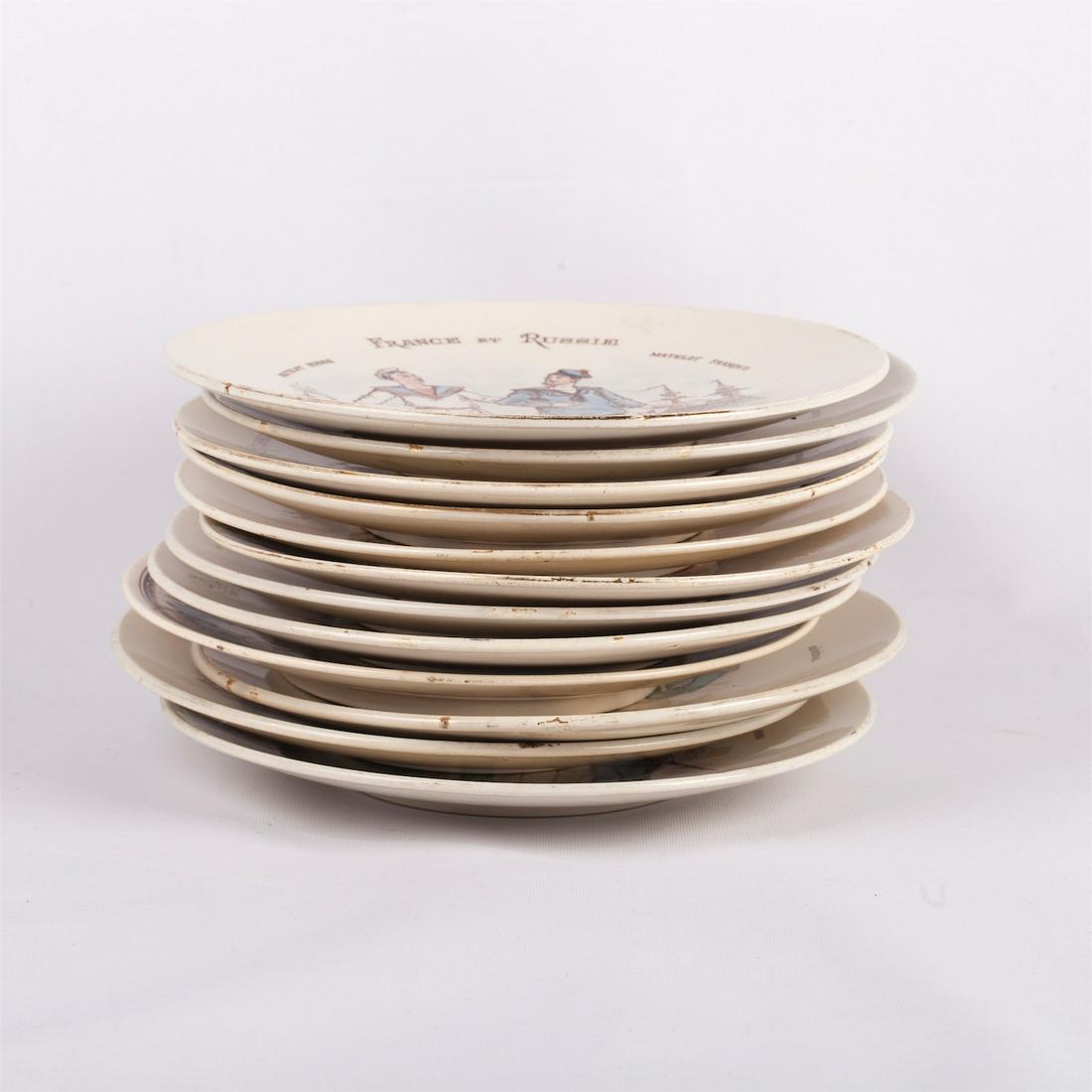 A set of 12 French faience plates — image 2