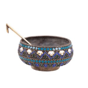 Russian Ovchinnikov silver-gilt salt cellar — image 2