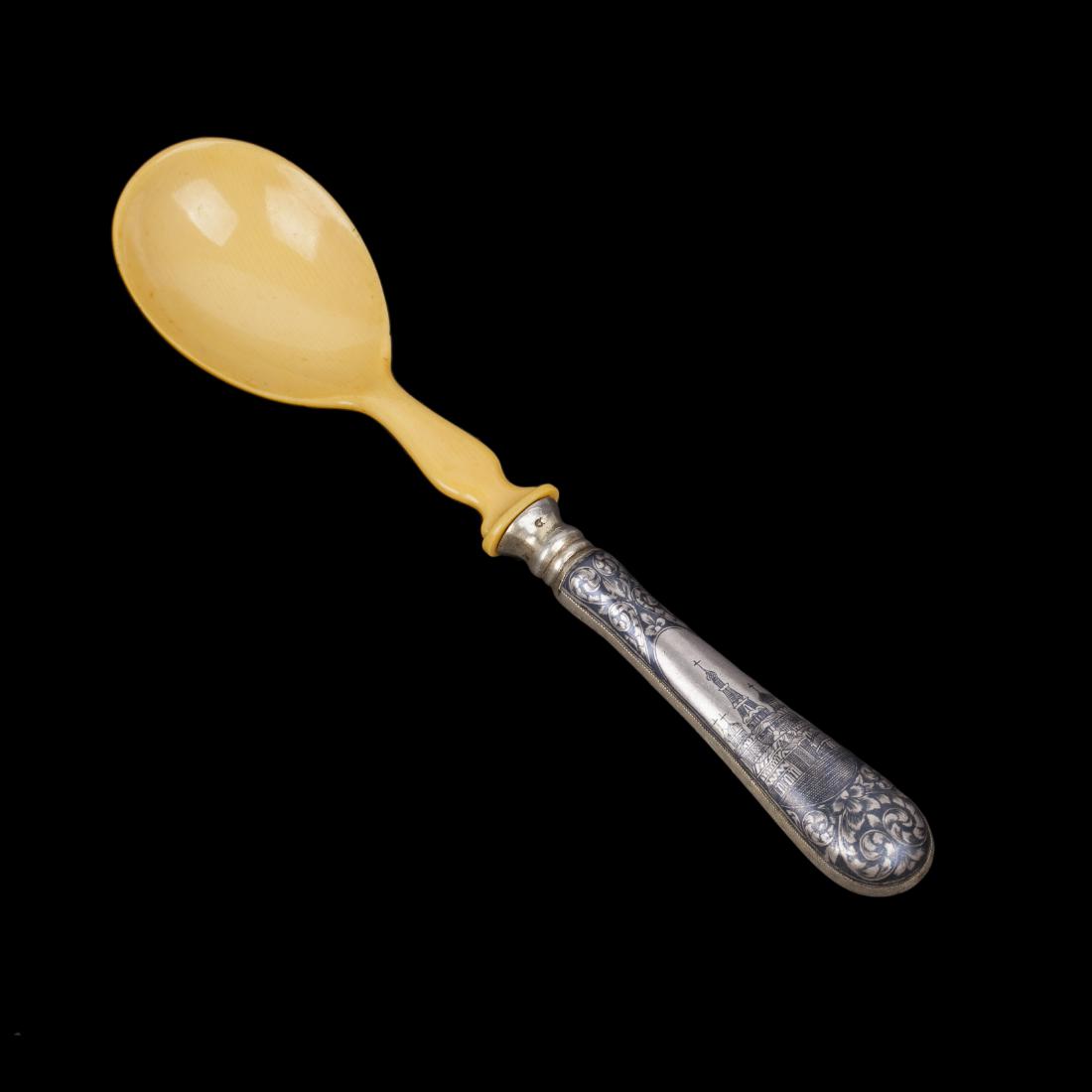 Russian silver and niello spoon with the Kremlin — image 1
