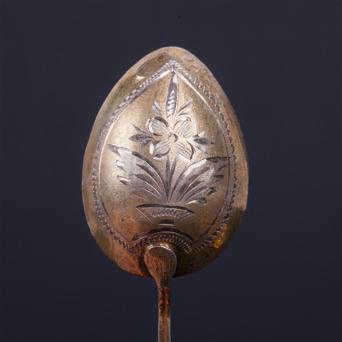 Russian silver-gilt tea spoons set — image 3
