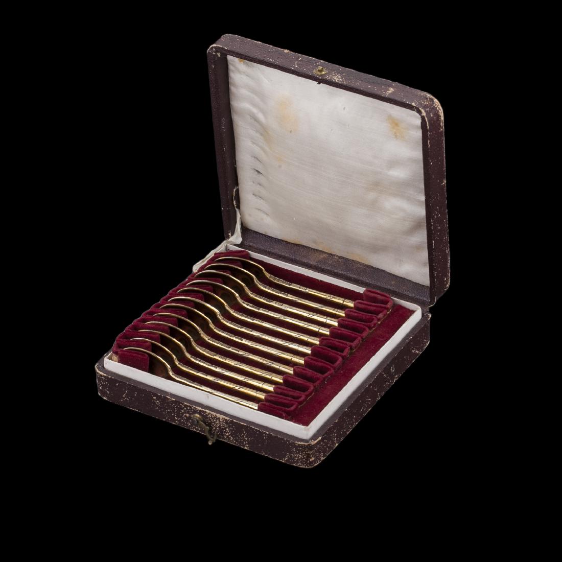 Russian silver-gilt and niello tea spoons set — image 1