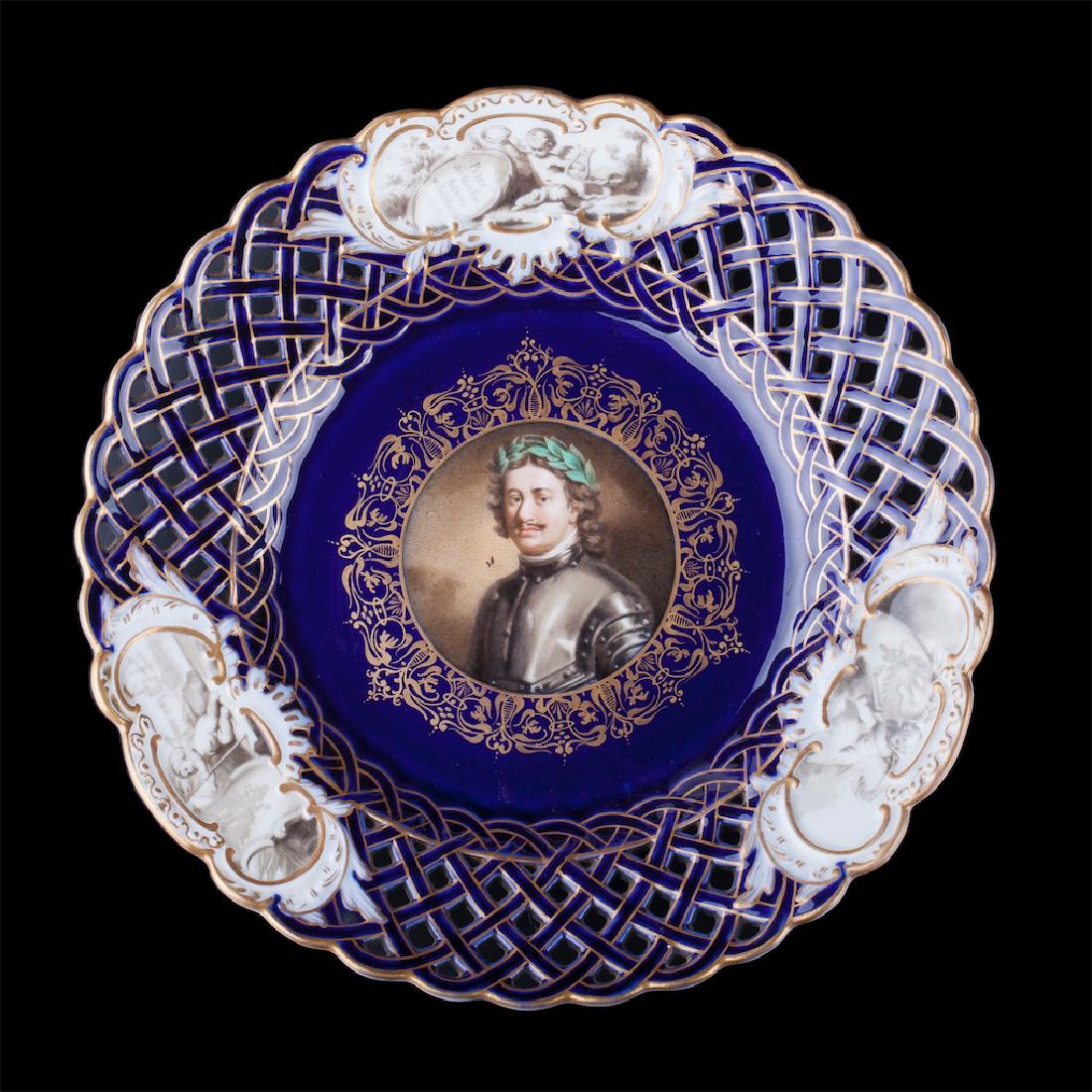Meissen porcelain plate with Peter I portrait — image 1