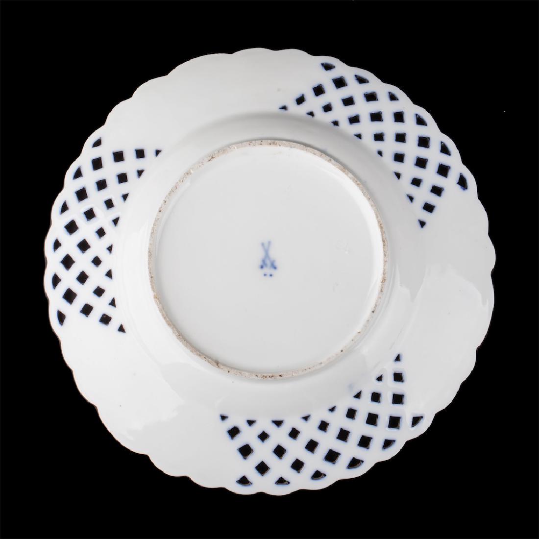 Meissen porcelain plate with Peter I portrait — image 4