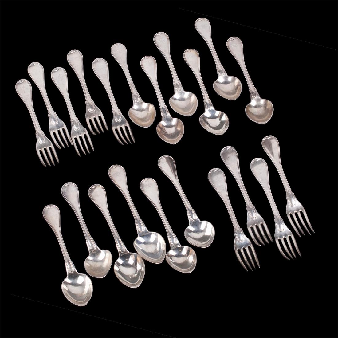 Memorial dinner-set with Grand Duke monogram — image 1