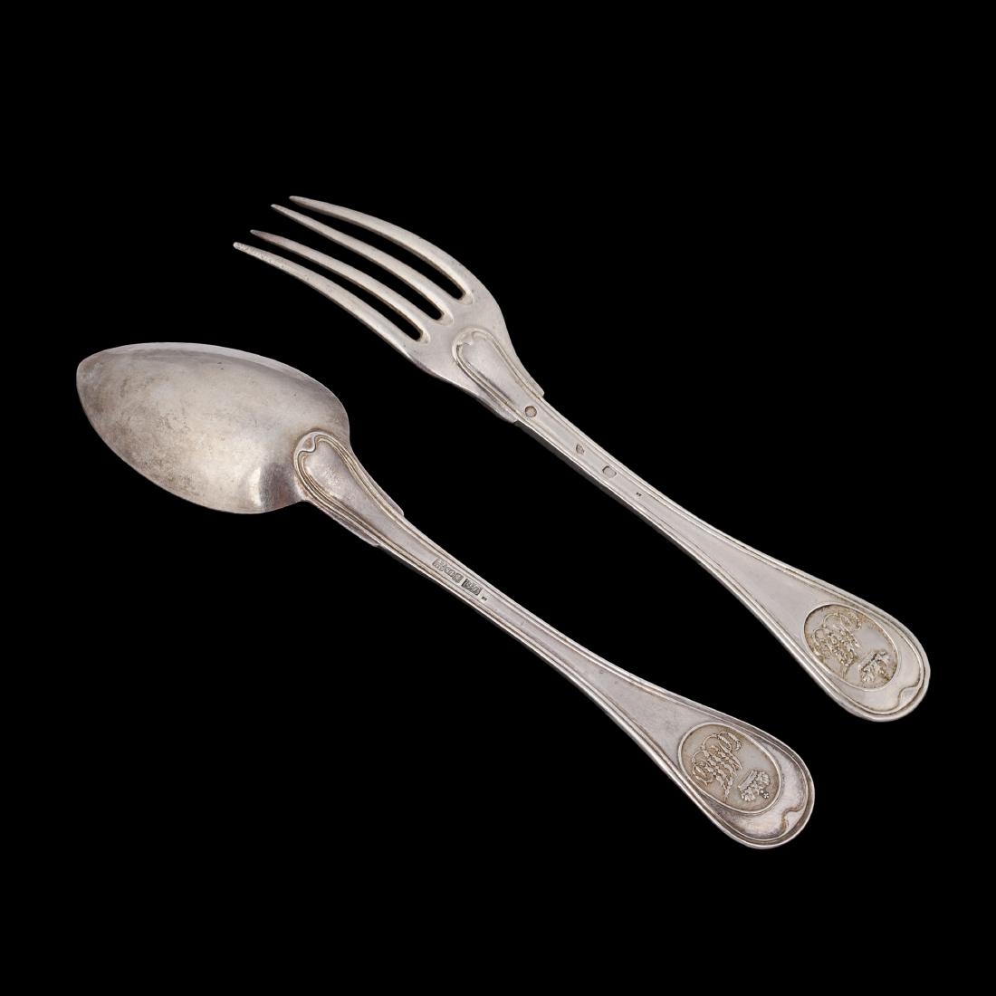 Memorial dinner-set with Grand Duke monogram — image 2