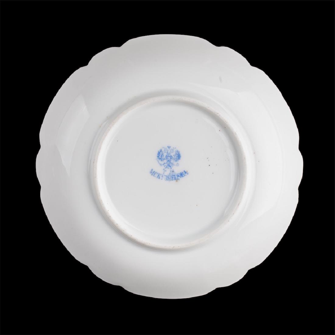 Kuznetsov factory porcelain plate — image 2