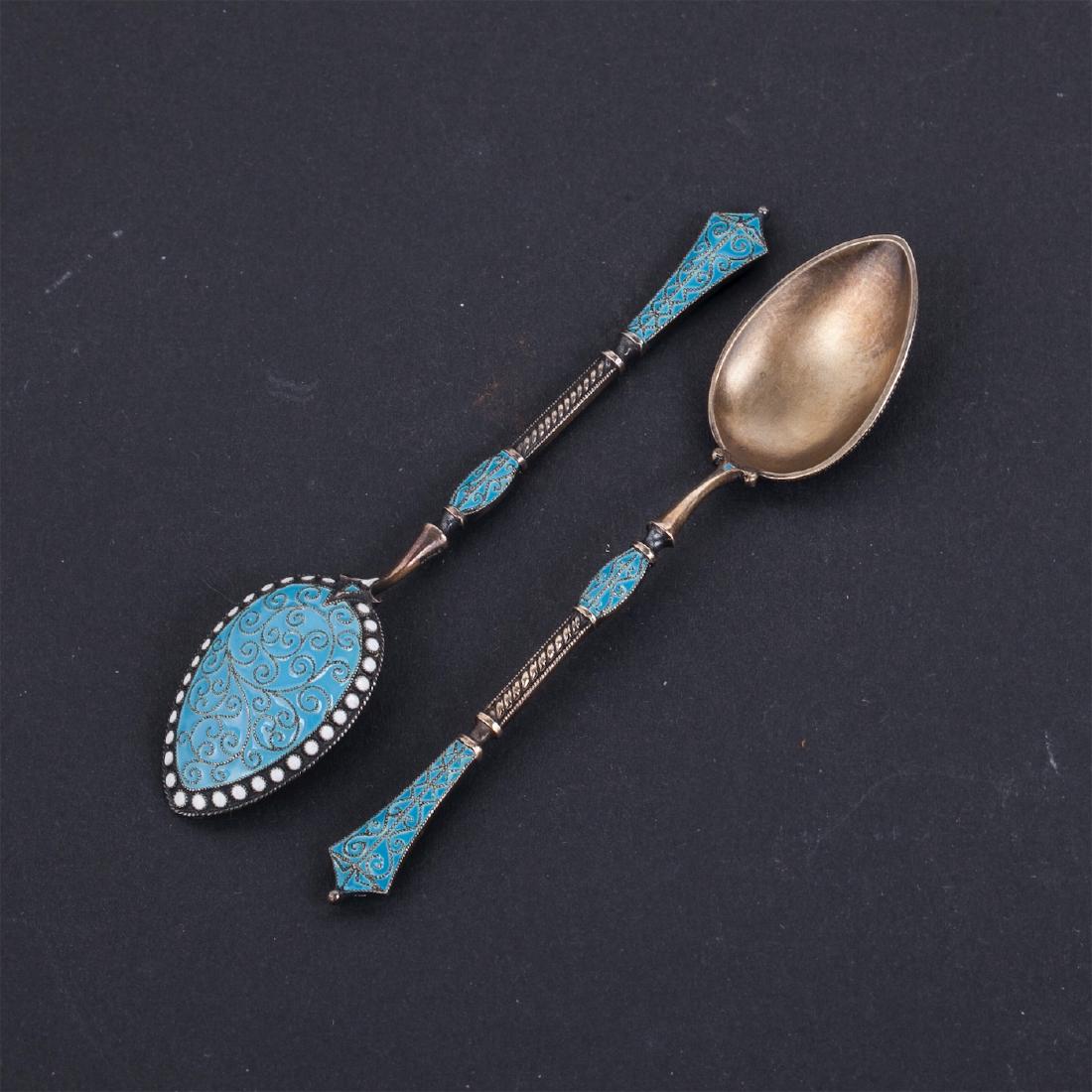 Silver-gilt and cloisonne enamel tea spoons set — image 4