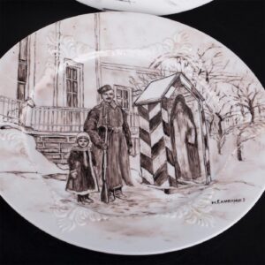 Russian decorative porcelain set of plates — image 5