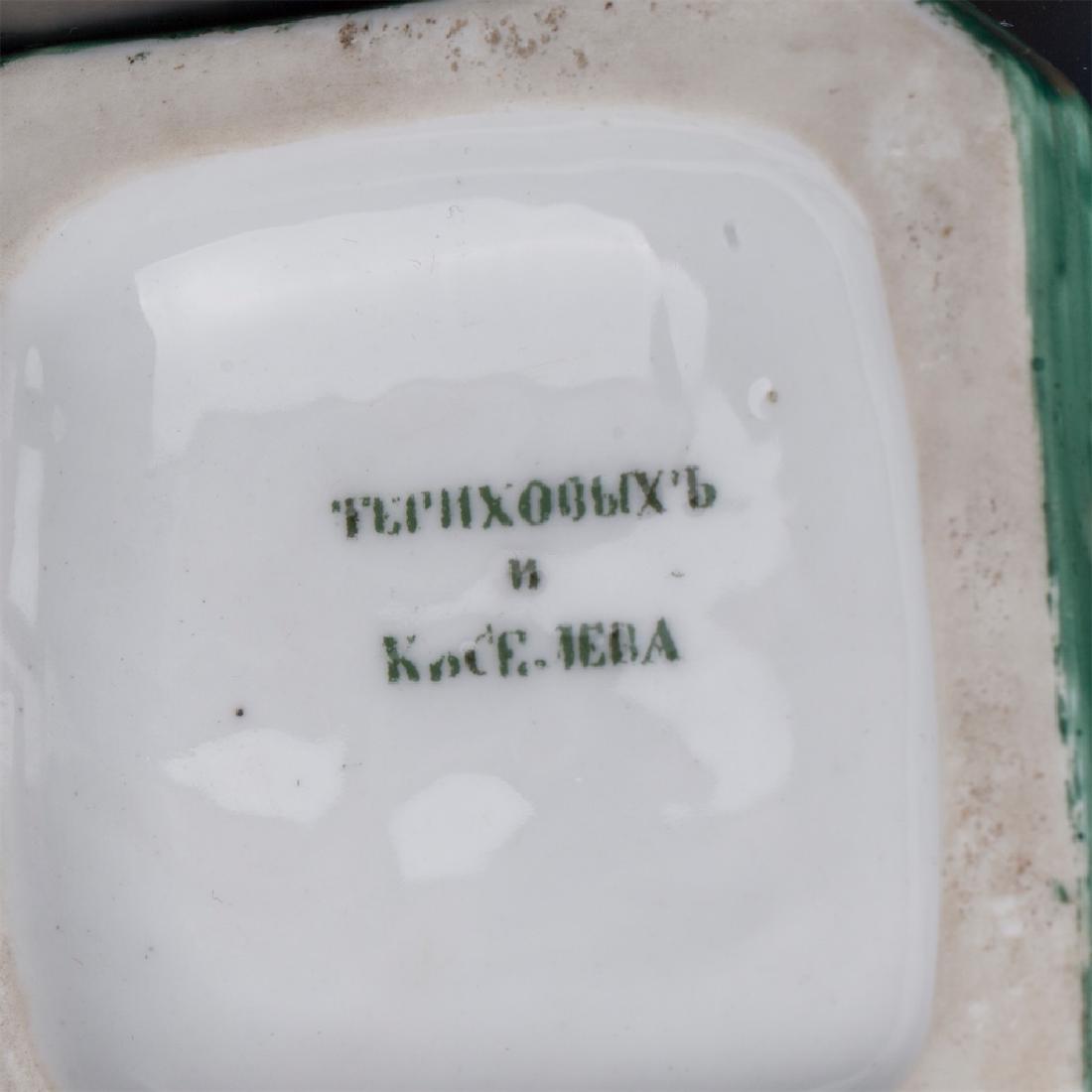 Russian porcelain figure of writer T. Bulgarin — image 4