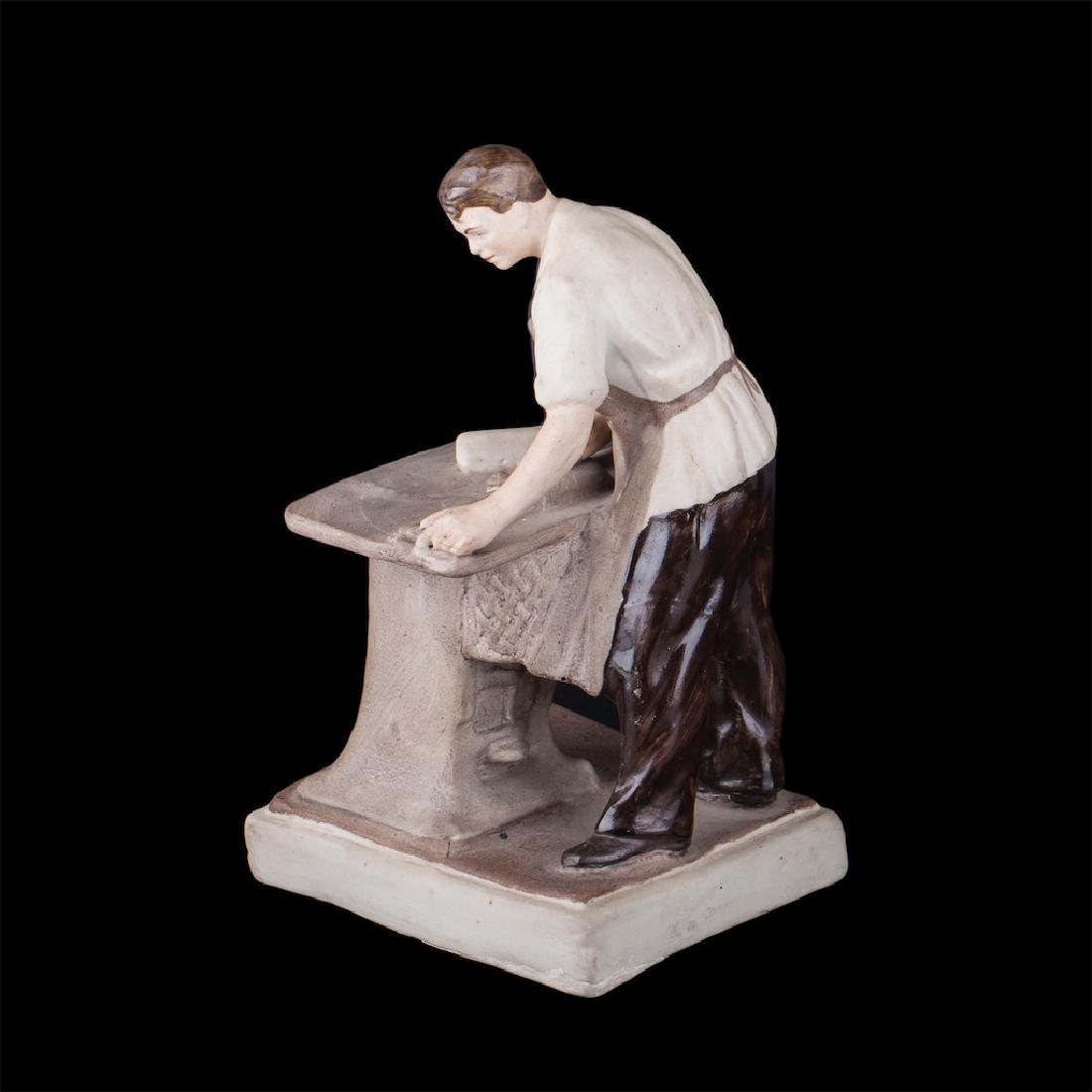 Russian porcelain figure. Dmitrov factory — image 2