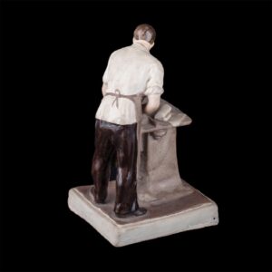 Russian porcelain figure. Dmitrov factory — image 3