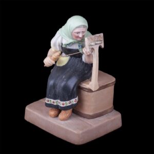 Russian porcelain figure. Dmitrov factory — image 1