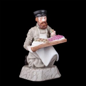 Russian porcelain figure. Gardner factory — image 1