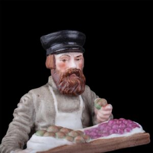 Russian porcelain figure. Gardner factory — image 4