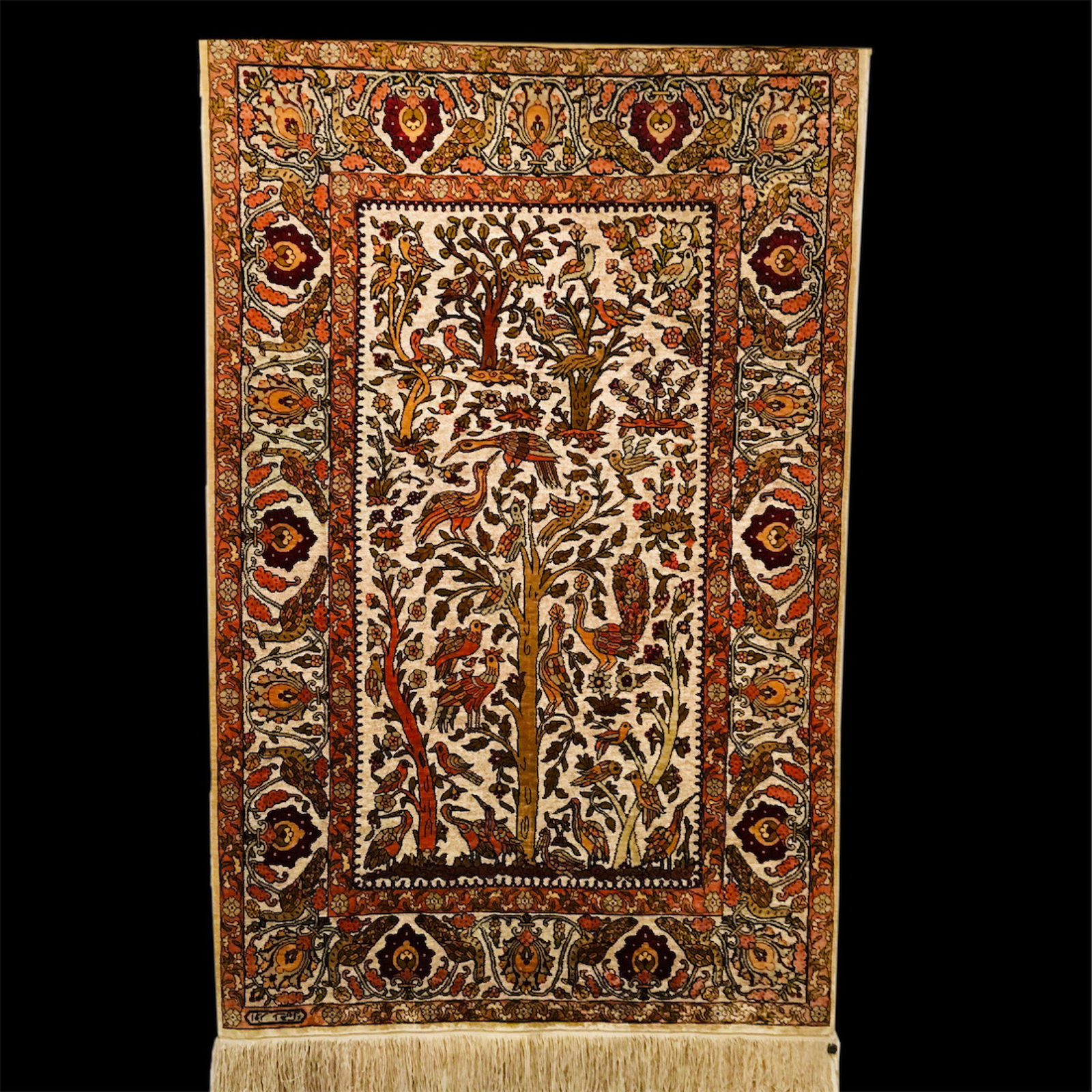 An oriental Hereke rug with silk thread — image 1