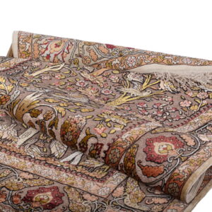 An oriental Hereke rug with silk thread — image 4